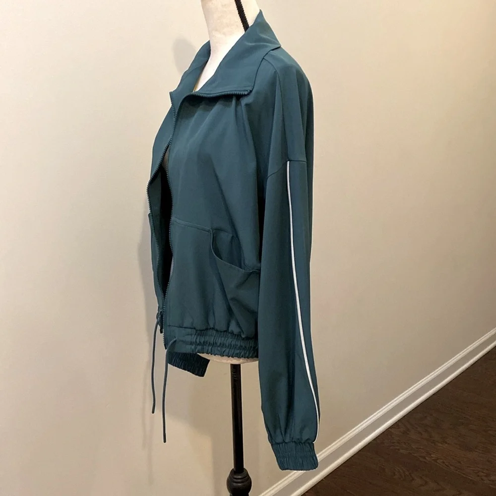 Tek Gear Lightweight Zip Front Green Jacket Sz L